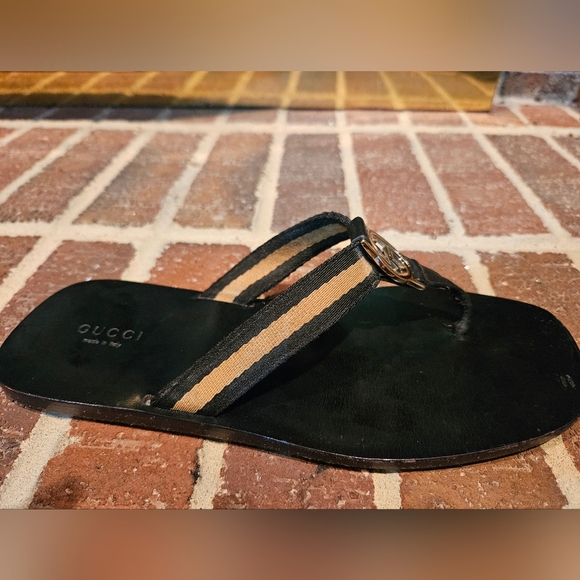Black/Tan Gucci Flip Flops w/Black & Gold Hardware - Picture 3 of 8